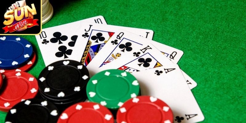 Át Chủ Bài 5 Lá Tuyệt Đỉnh Đấu Trí Tại Cổng Game Bài Sunwin 1 Át chủ bài 5 lá là game chiến thuật hấp dẫn đầy kịch tính
